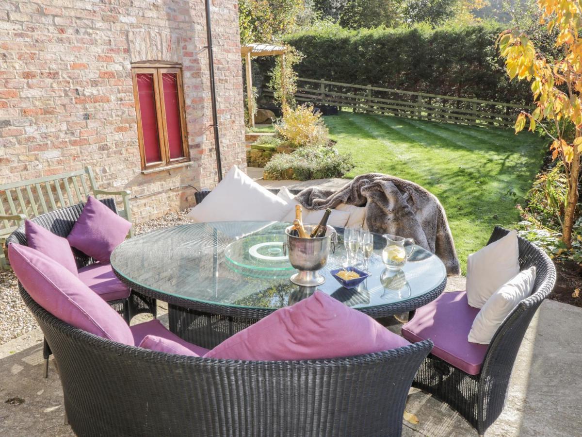 Woodside Barn Villa Thirsk Exterior photo